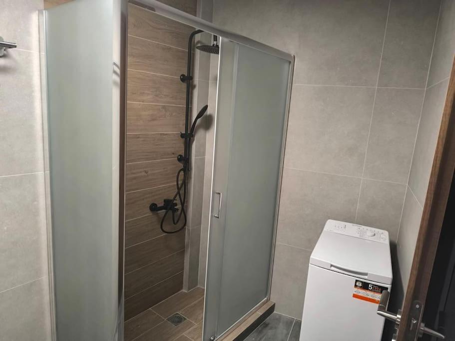 Διαμέρισμα Επάνω Στο Σταθμός Aten Exteriör bild